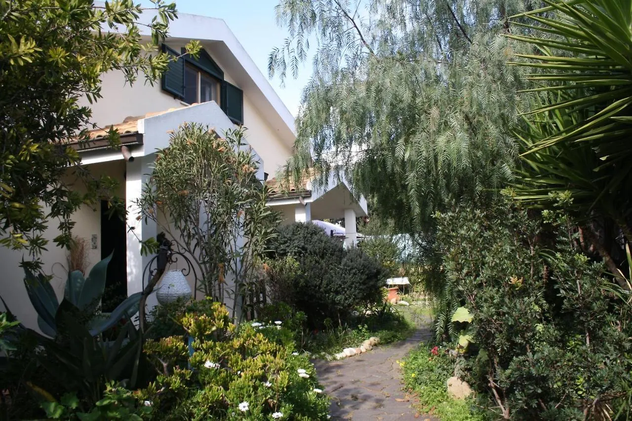 Bed & Breakfast Bed and Breakfast La Pirata Capitana Costa degli Angeli