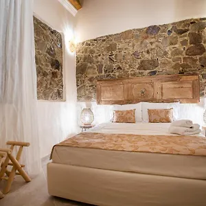 Pensión Moon's Tower Suite&rooms, Portoscuso