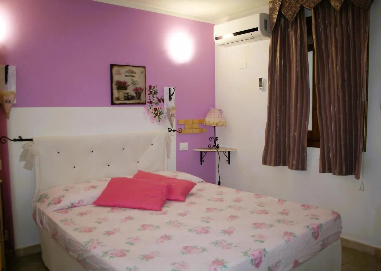 Bed and Breakfast La Pirata Capitana Costa degli Angeli Italia