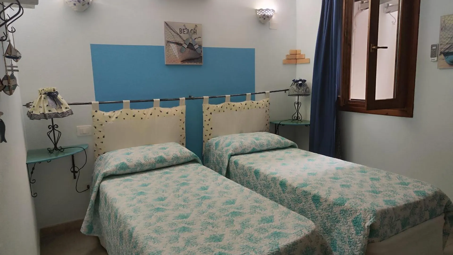 Bed and Breakfast La Pirata Capitana Costa degli Angeli Bed & Breakfast